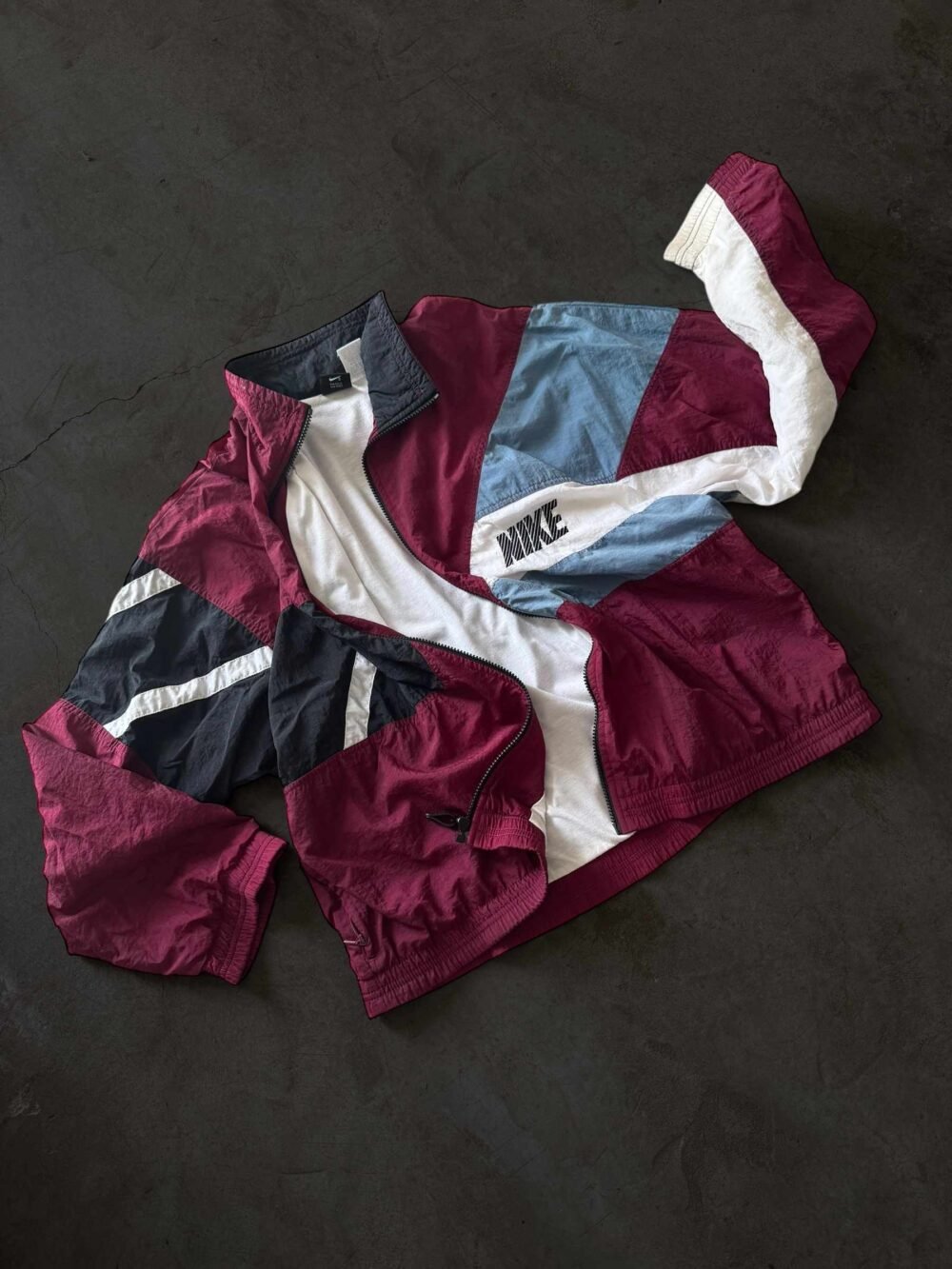 Campera NIKE Vintage - Imagen 4