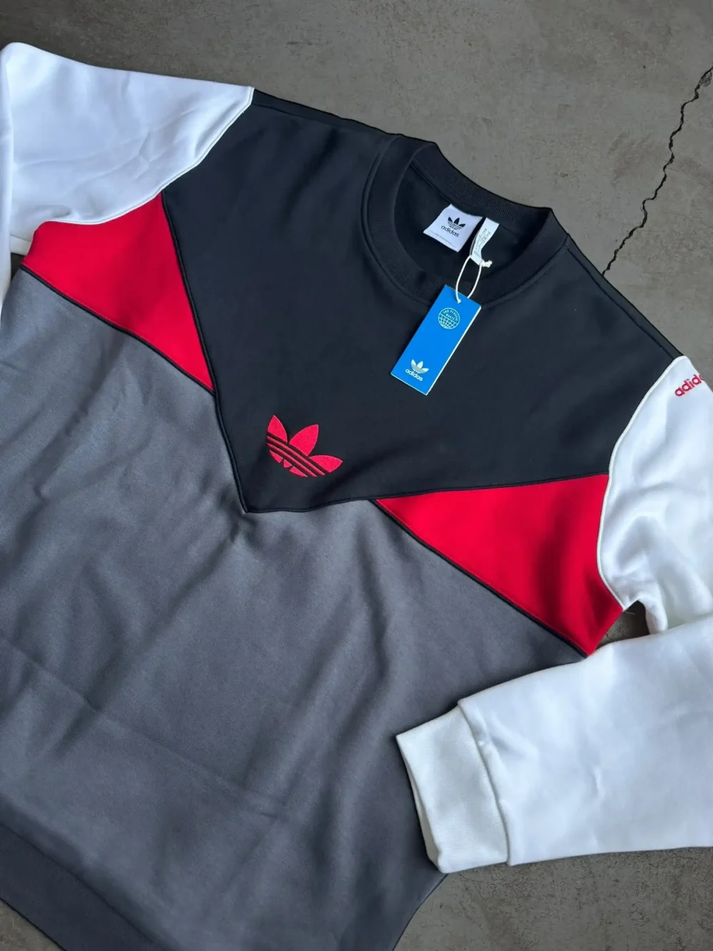 Buzo Adidas Estilo Vintage (Nuevo) (XL) - Imagen 2