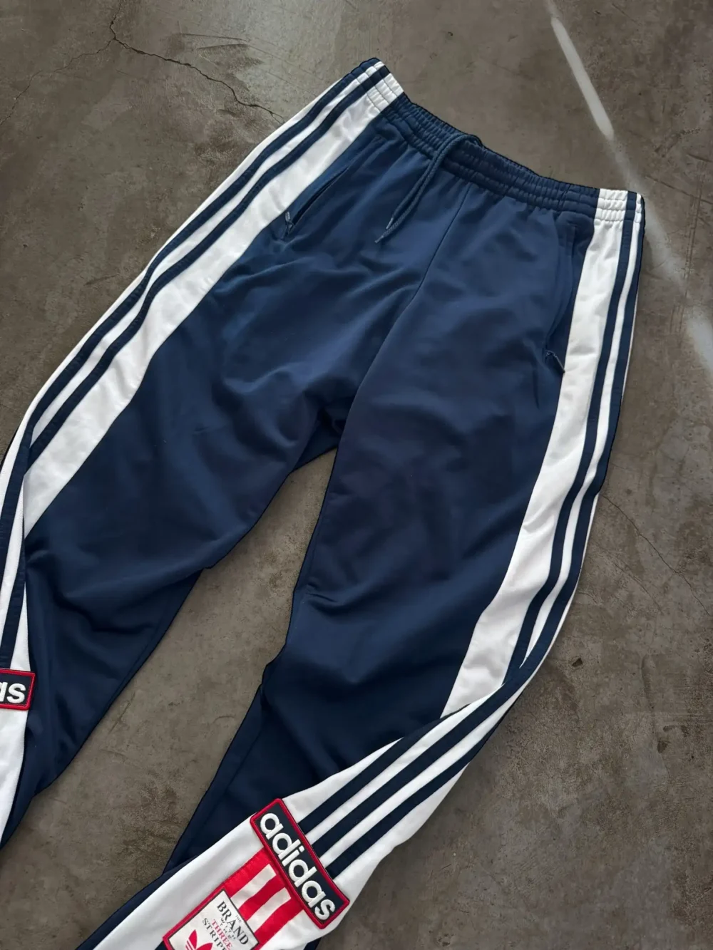 Pantalón Adidas Adibreak (S) - Imagen 4
