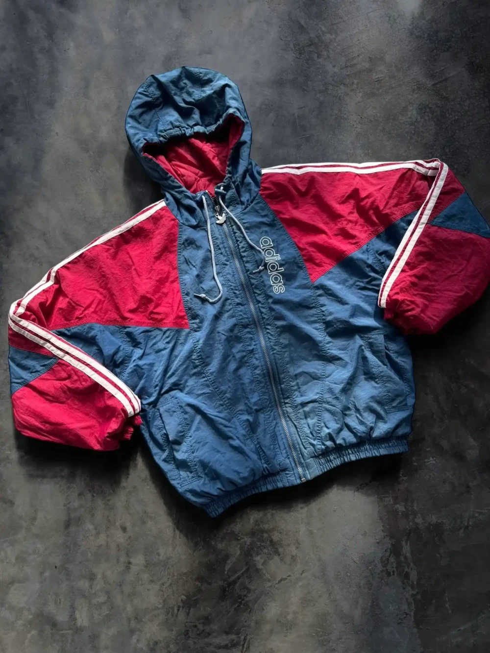 Puffer Adidas Vintage (M) - Imagen 2