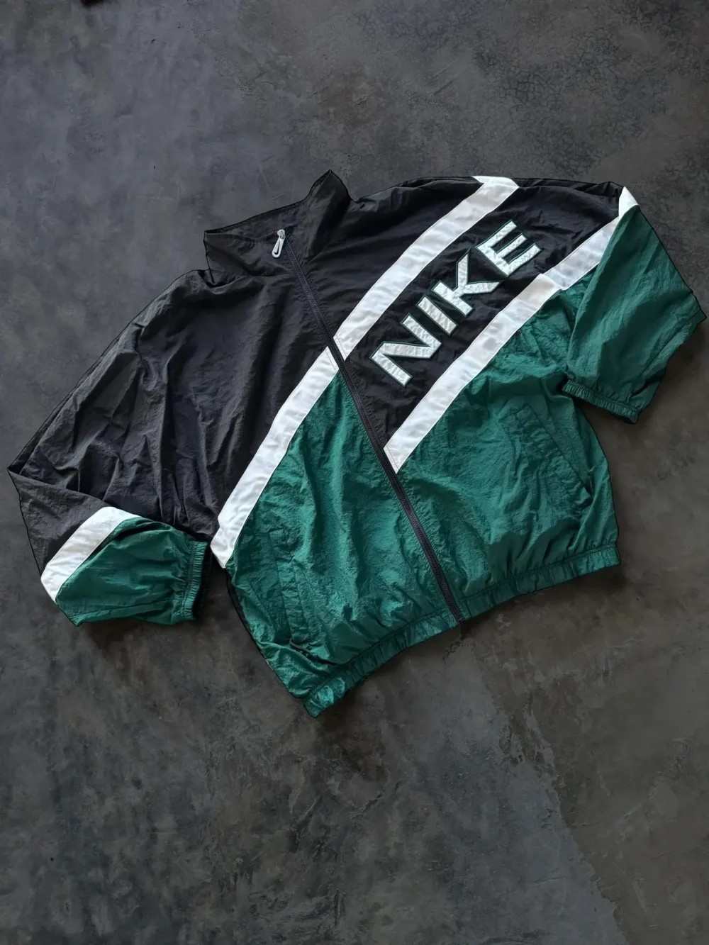Rompevientos Nike Vintage (XL)