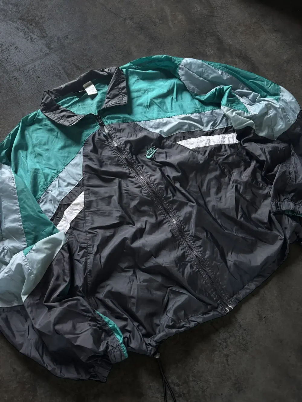 Rompevientos Nike Vintage (XL) - Imagen 2