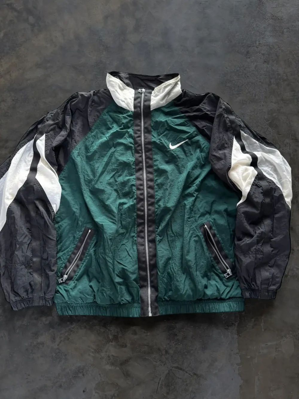 Campera Rompevientos Nike de los 90s (XXL) - Imagen 4