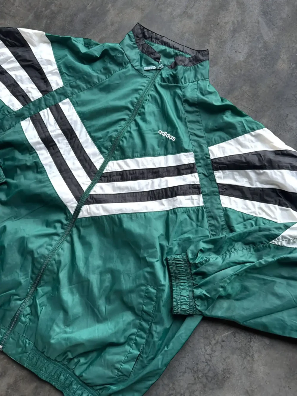 Rompevientos Adidas de los 90s (XL) - Imagen 3