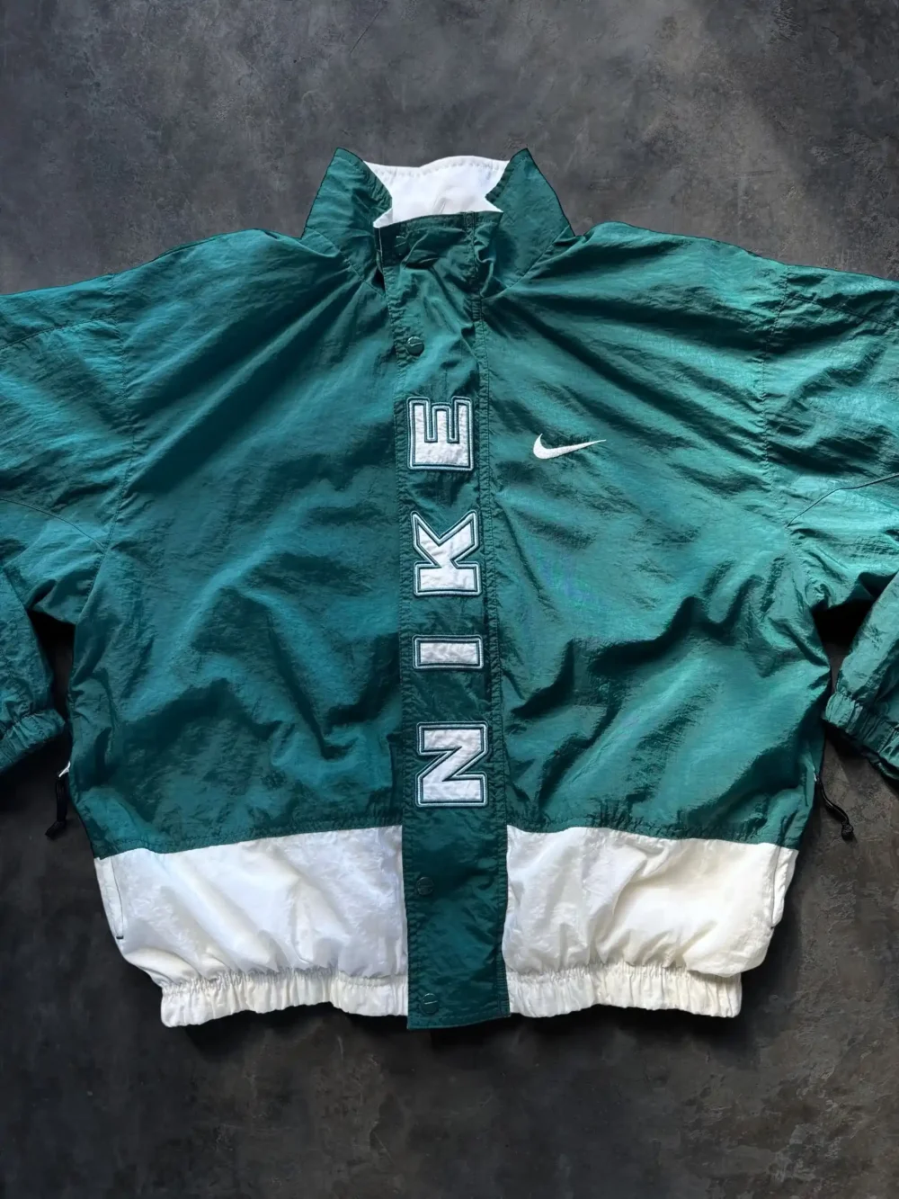 Rompevientos Nike de los 90s (M) - Imagen 4