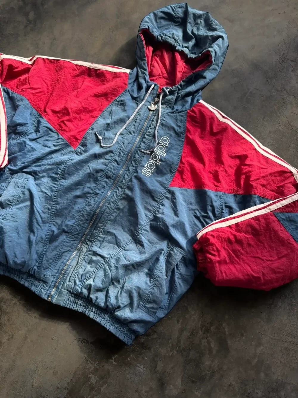 Puffer Adidas Vintage (M) - Imagen 3