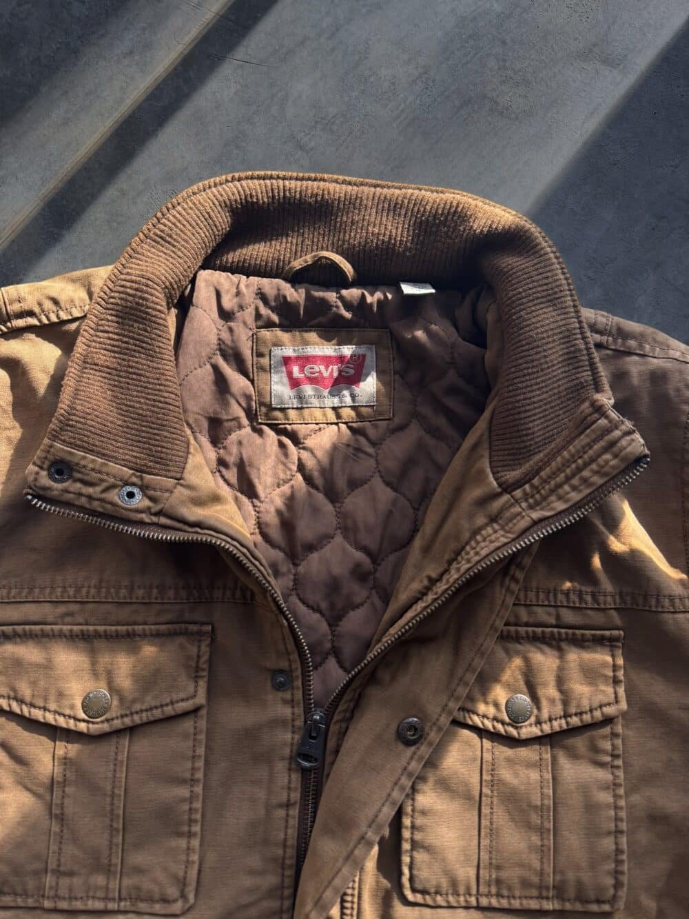 Campera Levis Vintage estilo Detroit (L) - Imagen 2