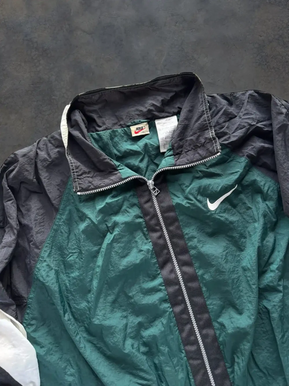 Campera Rompevientos Nike de los 90s (XXL) - Imagen 5