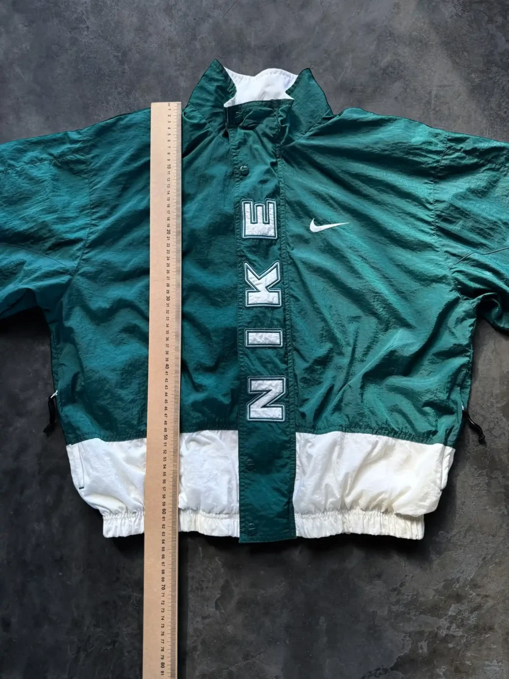Rompevientos Nike de los 90s (M) - Imagen 9