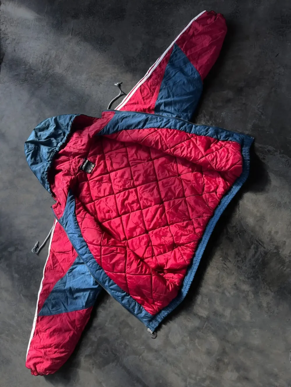 Puffer Adidas Vintage (M) - Imagen 6