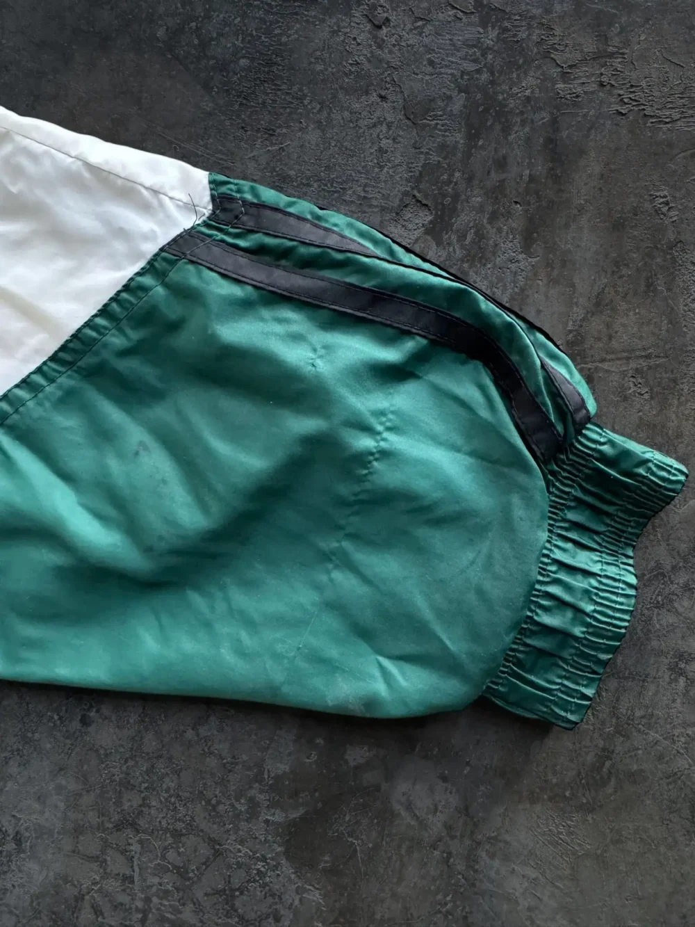 Campera Adidas Vintage (M) - Imagen 6