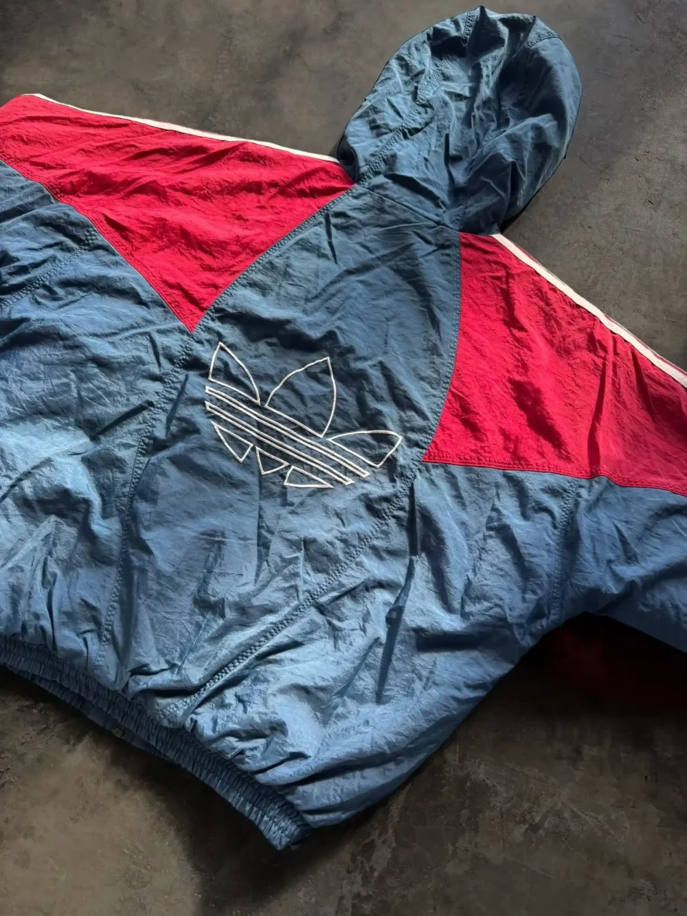 Puffer Adidas Vintage (M) - Imagen 7