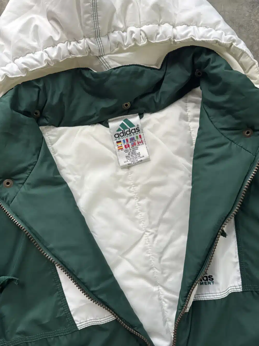 Puffer Adidas Vintage (L) - Imagen 4