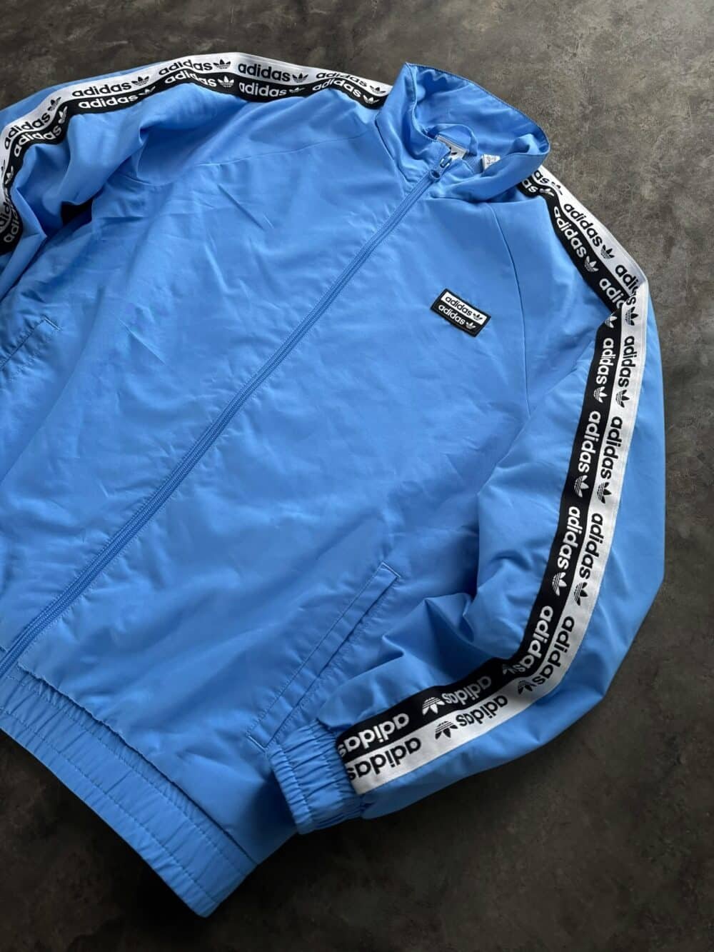 Campera Adidas (S/M) - Imagen 2