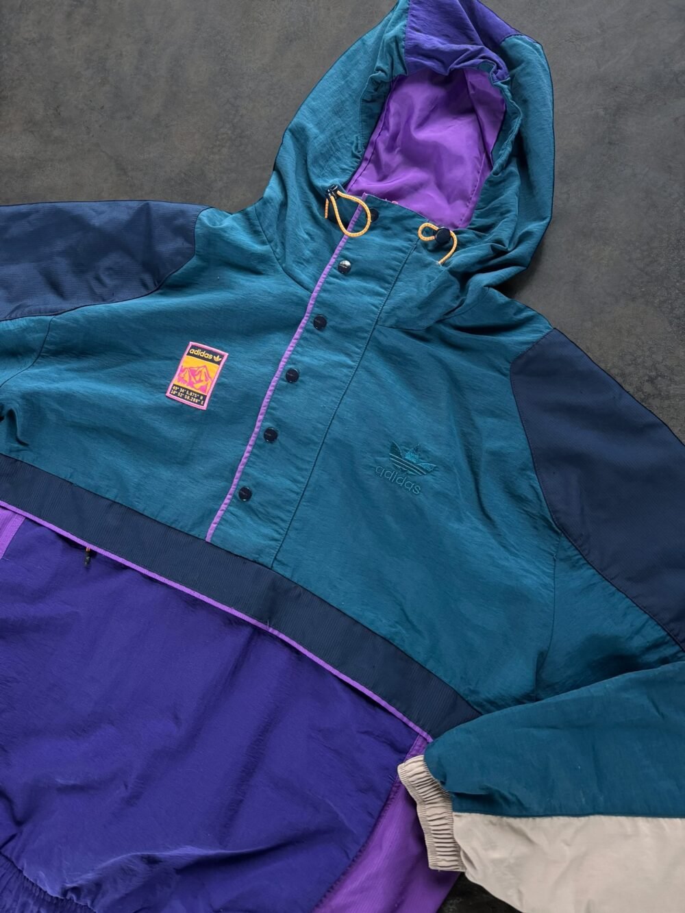 Campera Adidas Adiplore (L) - Imagen 2