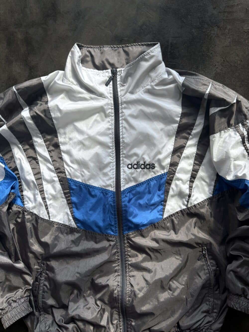 Campera Adidas Vintage (XL) - Imagen 4
