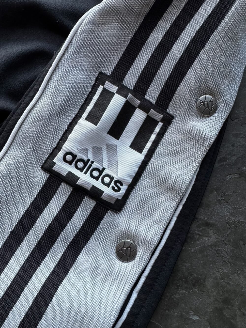 Pantalón Adidas Adibreak Vintage (L/XL) - Imagen 3