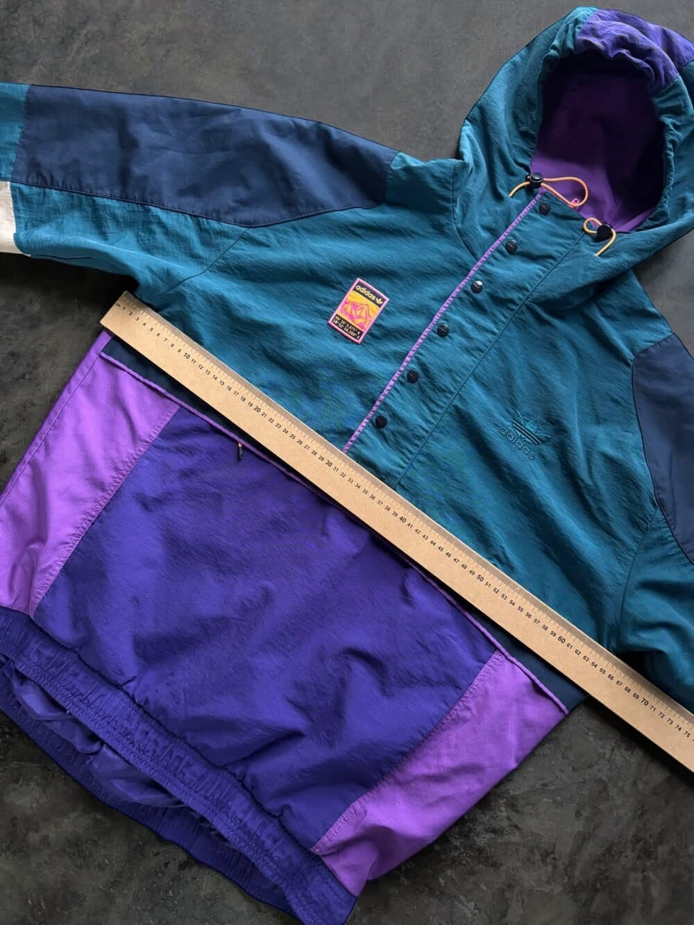 Campera Adidas Adiplore (L) - Imagen 9