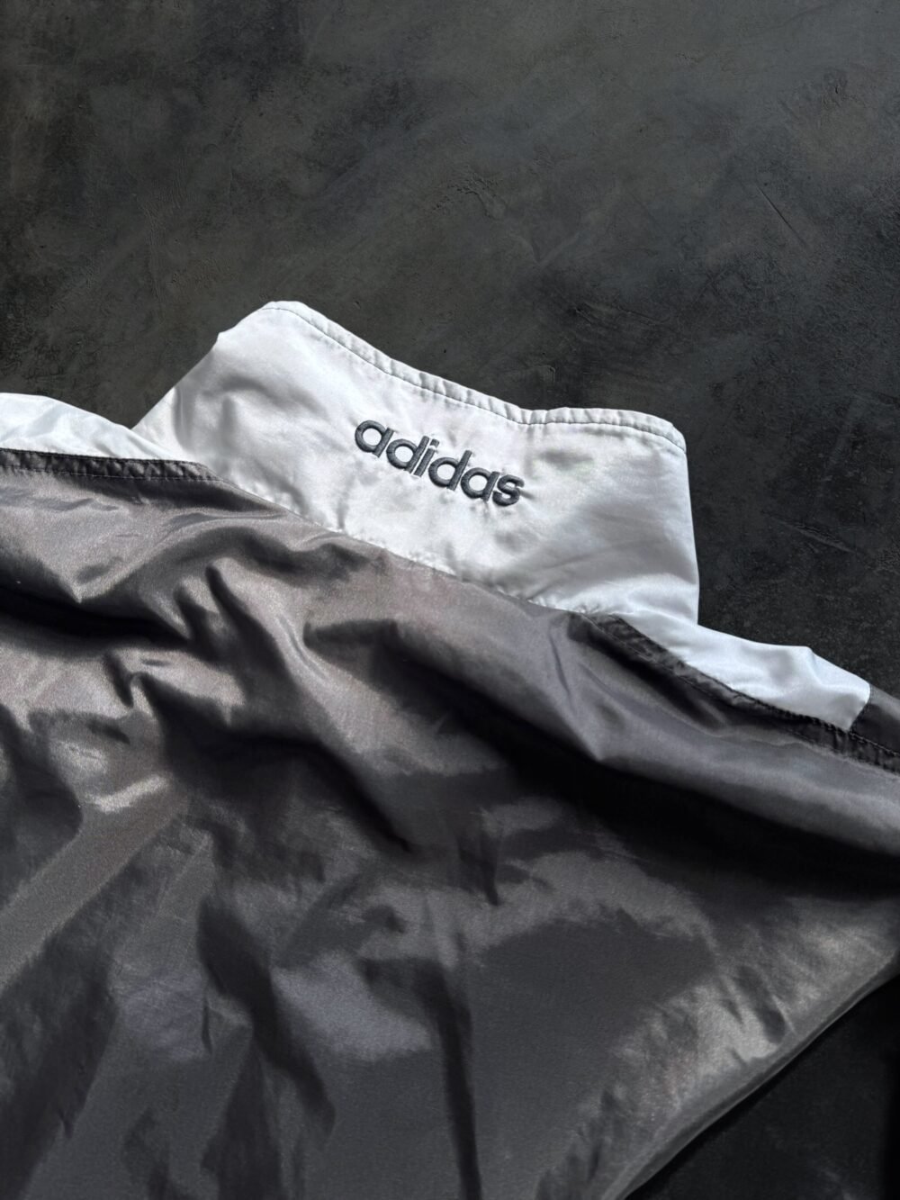 Campera Adidas Vintage (XL) - Imagen 7