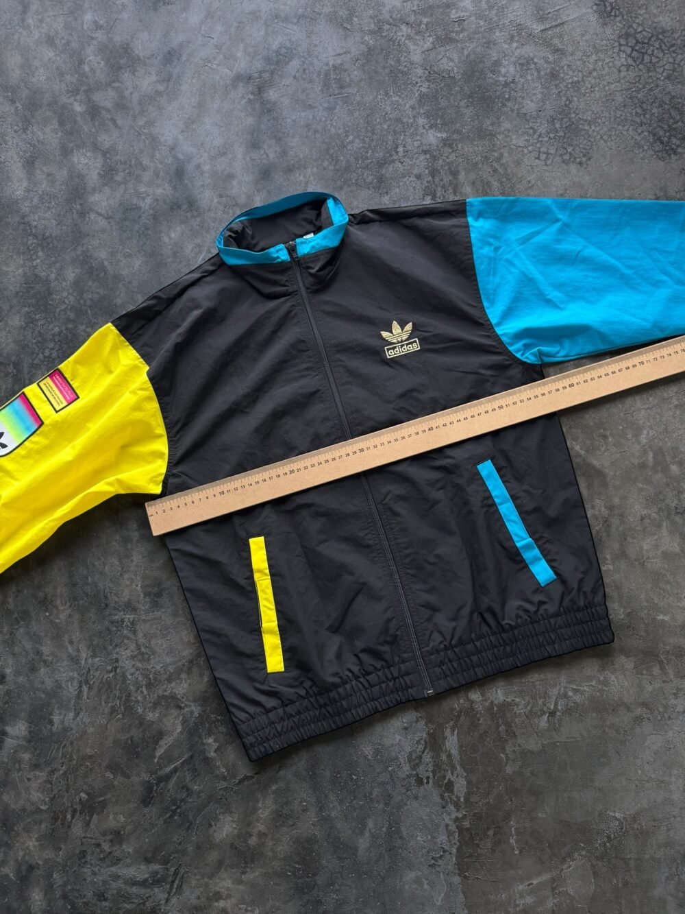 Campera Adidas Road To Tokyo (M) - Imagen 8