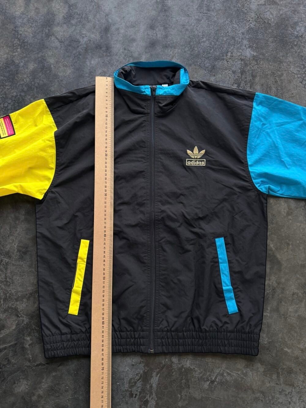 Campera Adidas Road To Tokyo (M) - Imagen 9