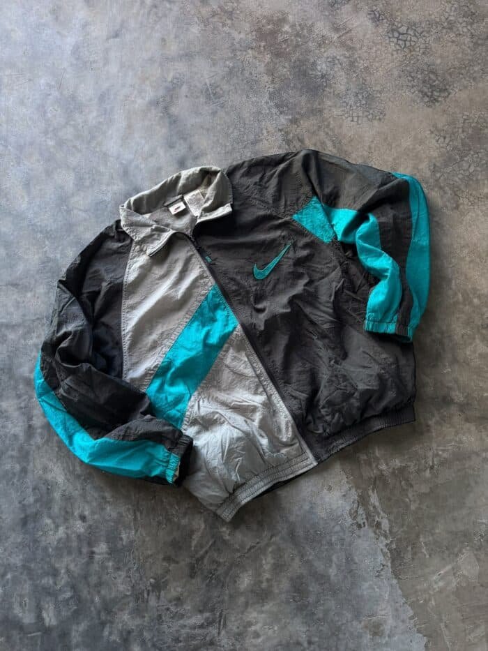 Campera Nike Retro de los 90s (L)