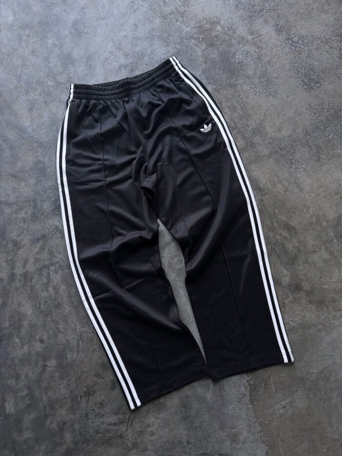 Pantalón Adidas Baggy Track (M)(L)