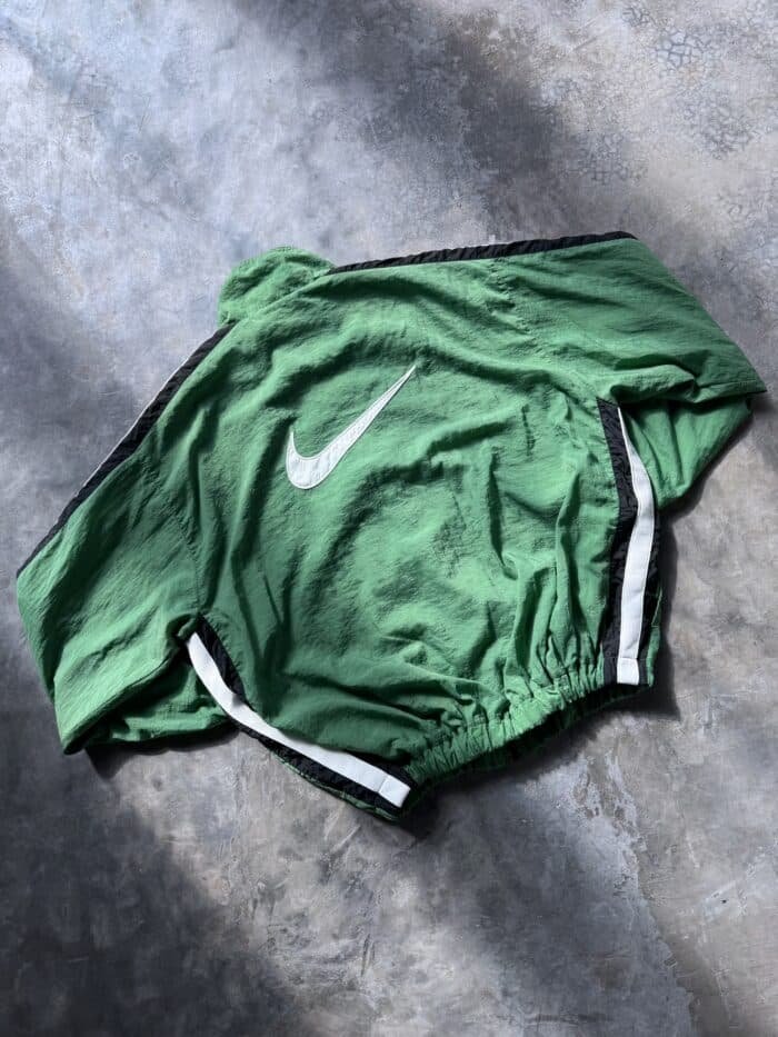 Campera Nike de los 90s (XL)